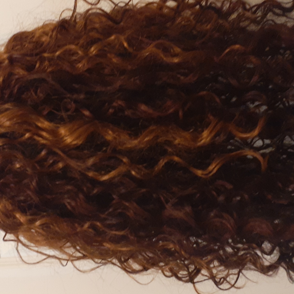 Wig - Picture 5 of 8